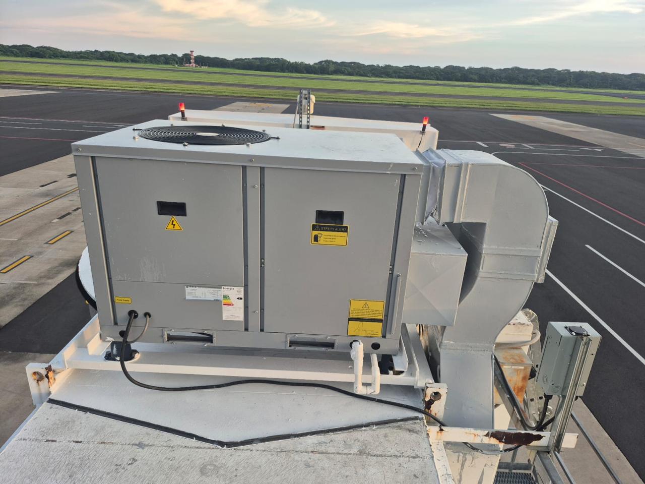 Vista 4 — CEPA — Aeropuerto Internacional de El Salvador: Instalación en sitio.
