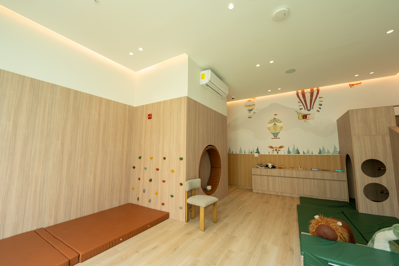 Vista 4 — PH Condado Gardens — Torre 200: BABYROOM   CONDADO GARDENS 04.