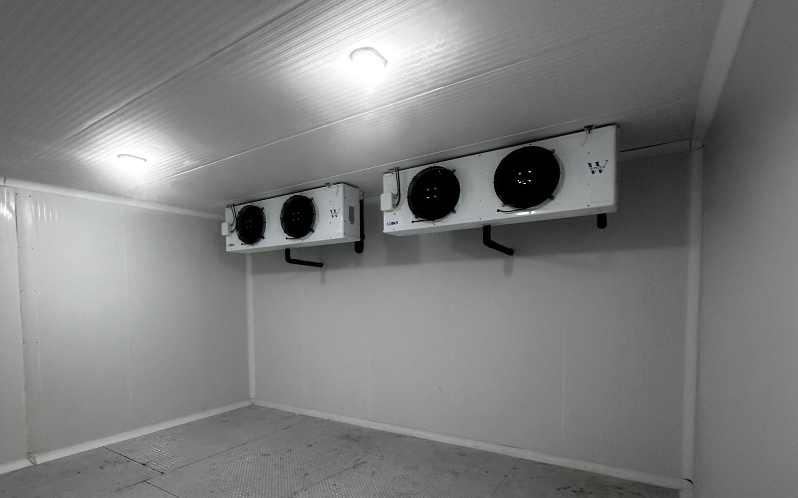 Vista 3 — Super Único — cuarto frío: instalación de refrigeración ADINA.